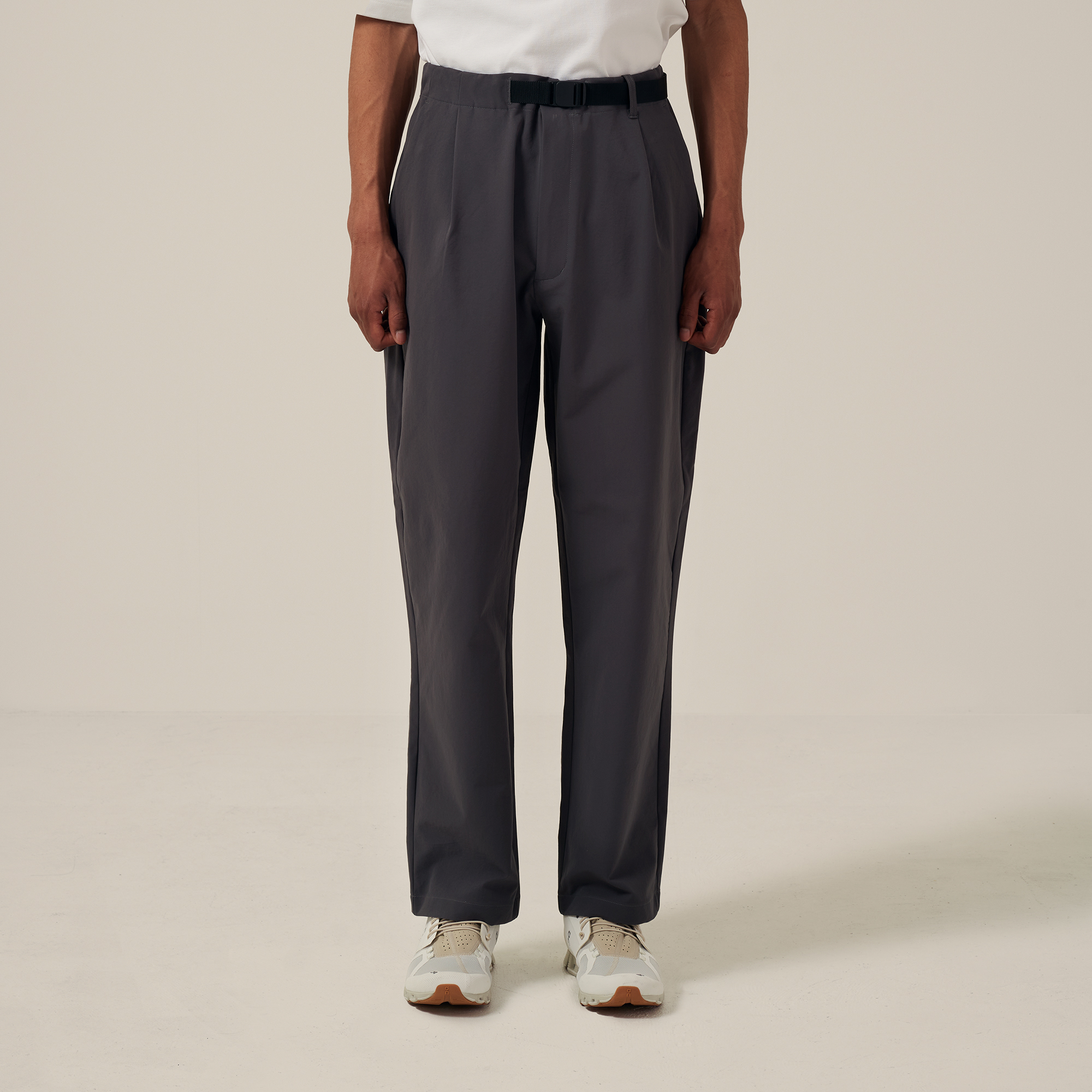 GL71350 | One Tuck Tapered Stretch Pants